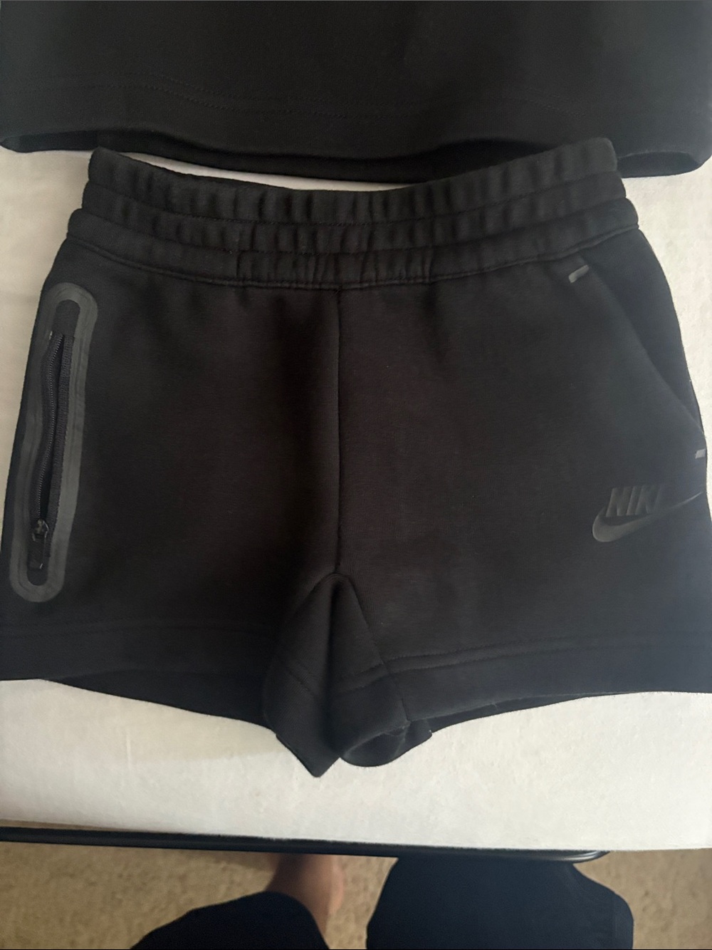 Nike Tech - Picture 3 of 7